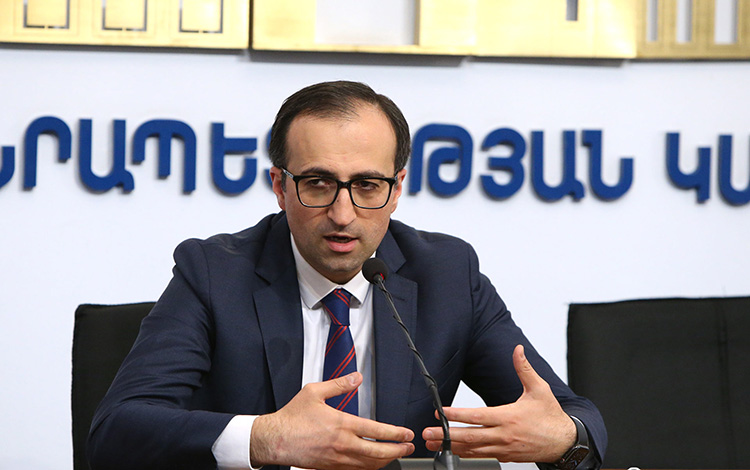 RA Minister of Health Arsen Torosyan gives a press conference after the Government’s session