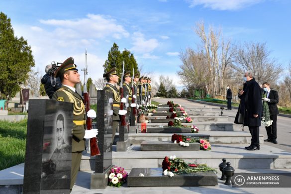 Yeraplur-April-War-Martyrs-2