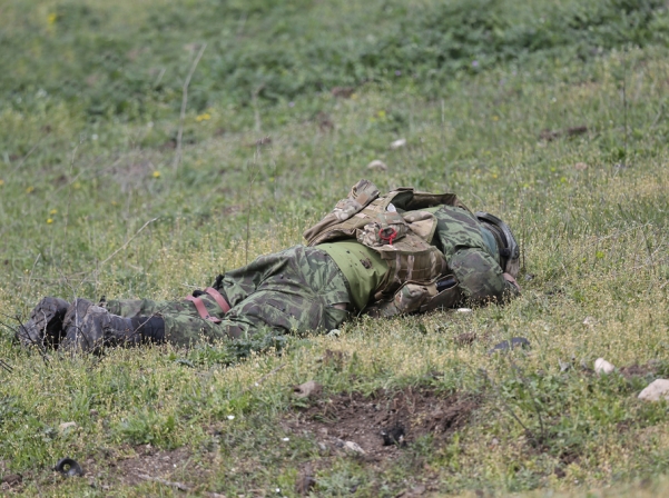 Bodies of Azerbaijani Soldiers Recovered from No-Man’s Land • MassisPost