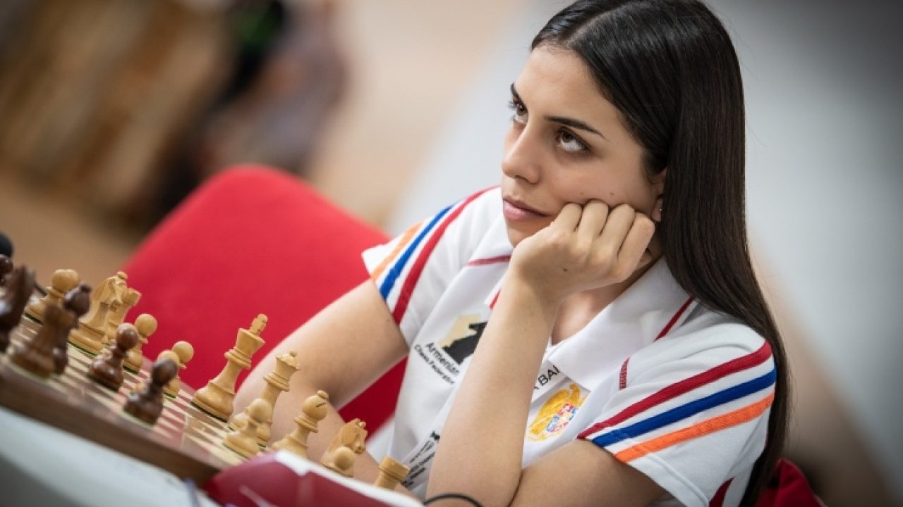 Former world champions take on dozens of chess players in Jerusalem –