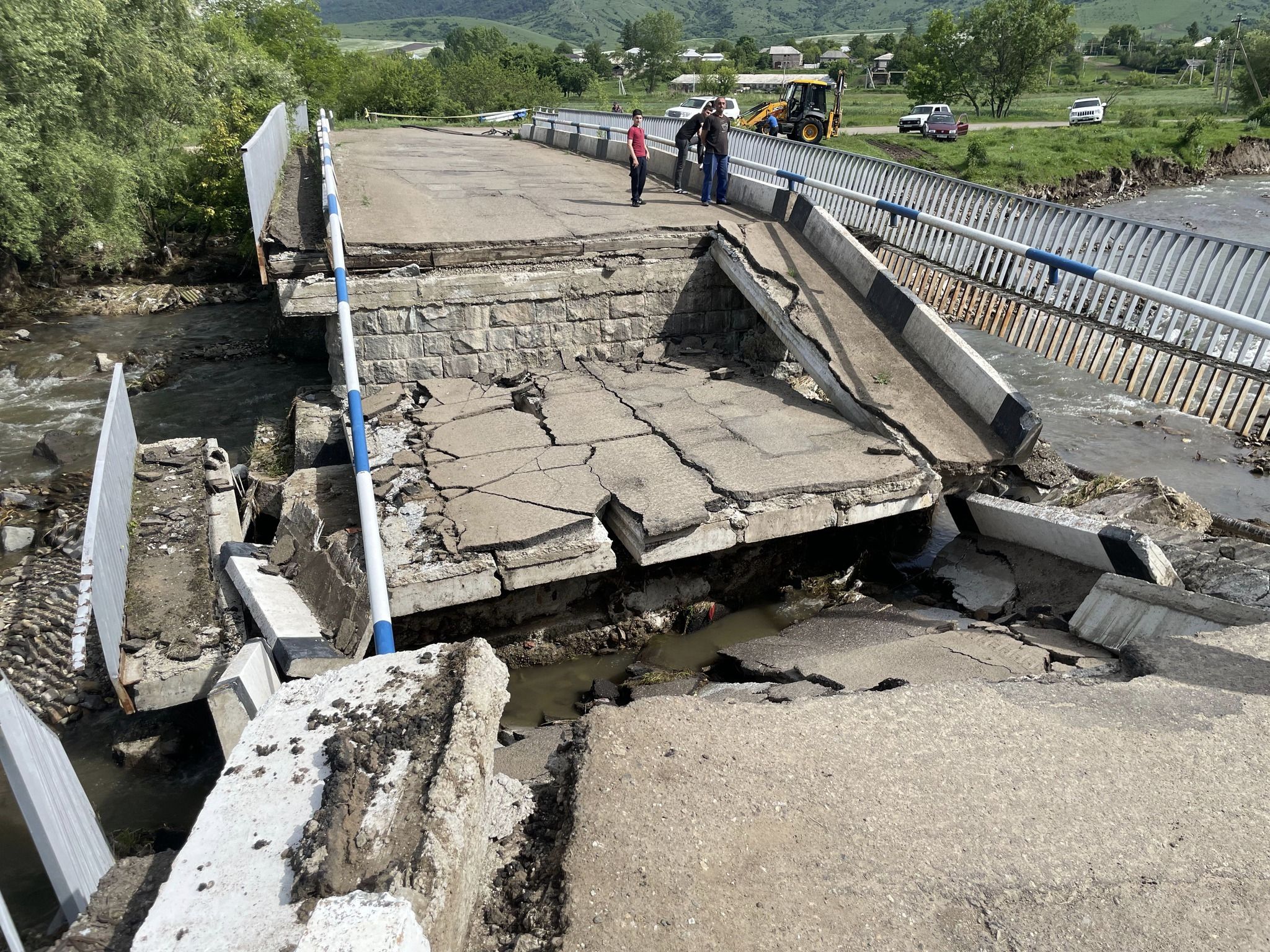 Die Schweiz entsendet Spezialisten für humanitäre Hilfe in die von Überschwemmungen betroffenen Gebiete in Armenien • MassisPost