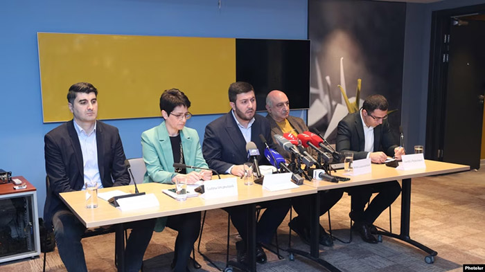 Armenian Civil Society Members Meet With Hajiyev in Baku