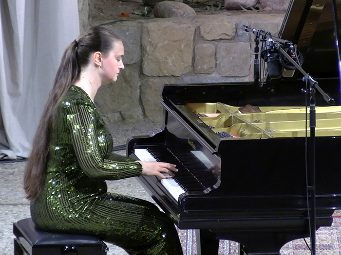 Armenian American Museum Hosts Pianist Dr. Laura Farré Rozada in Concert