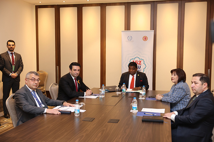 Armenian and Azerbaijani Parliamentary Speakers Emphasize Importance of Continuing Dialogue