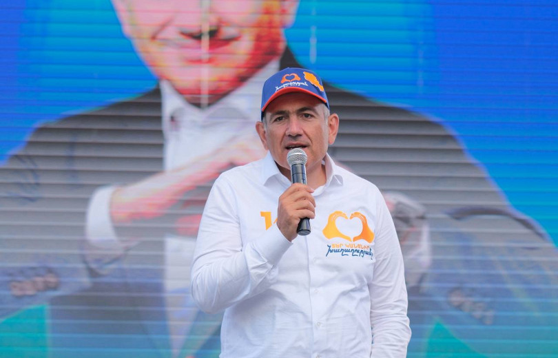 Pashinyan Accuses Three Opposition Leaders of Creating Problems for Armenia Within the EAEU